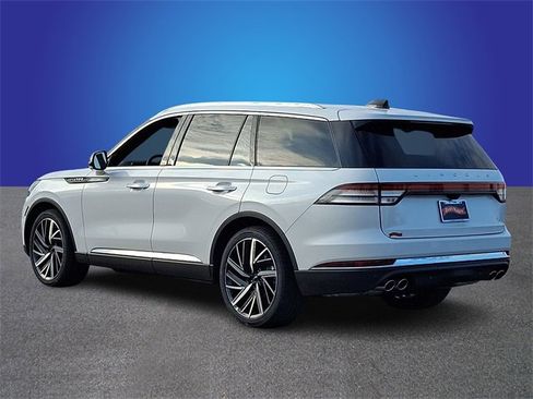 New 2026 Lincoln Aviator Reserve image 4