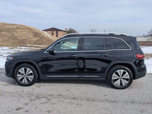 Used 2023 Mercedes-Benz EQB 300 4MATIC image 2