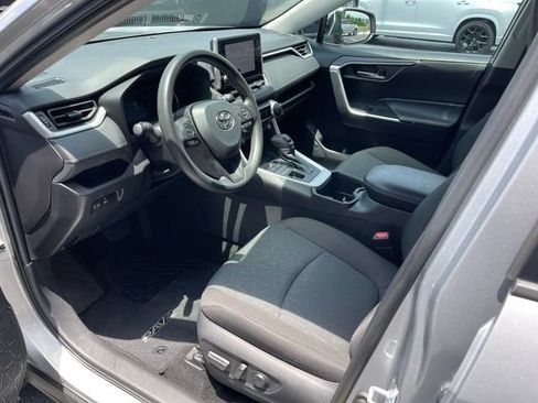 Used 2024 Toyota RAV4 XLE AWD/4WD image 4