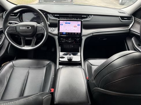 Used 2023 Jeep Grand Cherokee L Limited w/ Trailer Tow Group (B) image 14