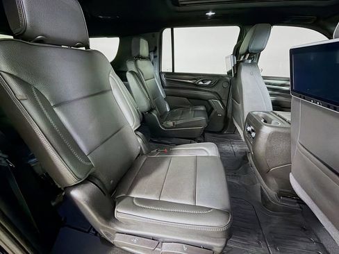 Used 2023 GMC Yukon XL Denali AWD/4WD image 27