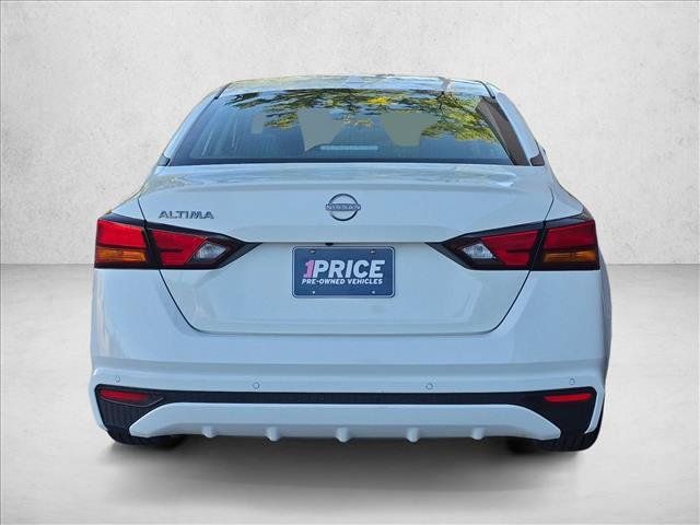 Used 2025 Nissan Altima 2.5 SV FWD image 7