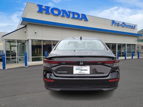 Used 2023 Honda Accord LX image 5