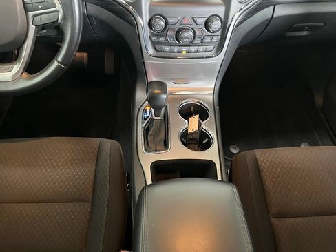 Used 2020 Jeep Grand Cherokee Laredo AWD/4WD image 10