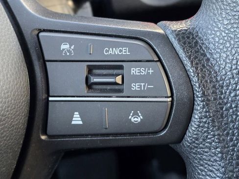 Used 2025 Honda CR-V LX image 14