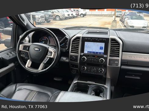 Used 2021 Ford F250 Platinum w/ FX4 Off-Road Package AWD/4WD image 34