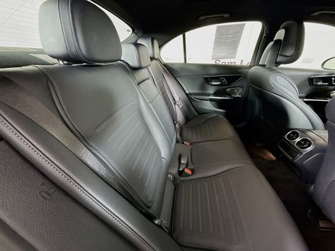 Used 2024 Mercedes-Benz C 300 4MATIC Sedan image 28