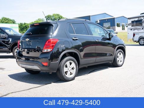 Used 2020 Chevrolet Trax LT w/ LT Convenience Package AWD/4WD image 6