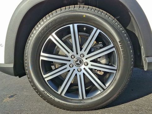 Used 2024 Mercedes-Benz GLE 450 4MATIC image 8