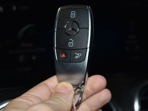 Certified 2022 Mercedes-Benz GLC 300 4MATIC image 15