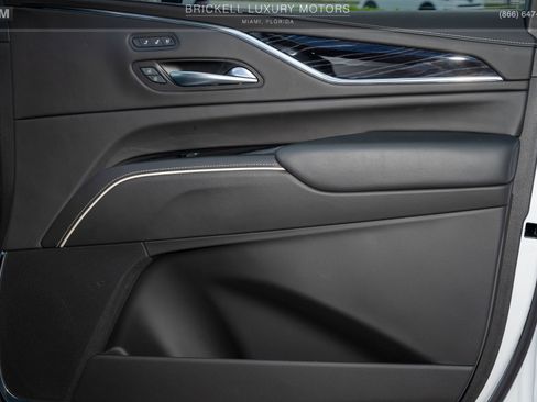 Used 2023 Cadillac Escalade V image 18
