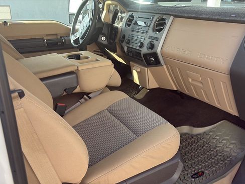 Used 2016 Ford F250 XLT w/ XLT Value Package image 23