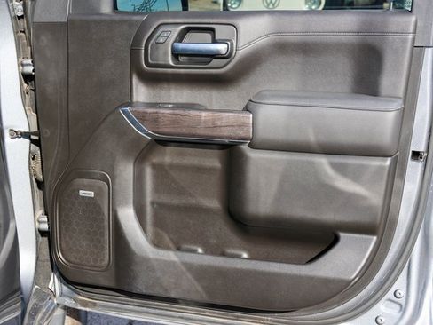 Used 2022 Chevrolet Silverado 1500 LTZ w/ LTZ Convenience Package II image 17