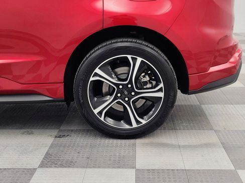 Used 2024 Ford Edge ST image 16