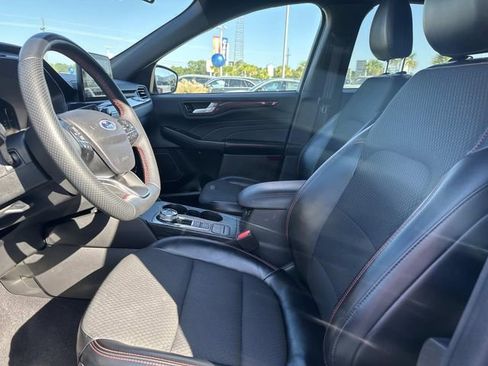 Used 2023 Ford Escape ST-Line image 12