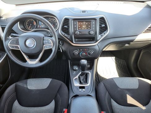Used 2017 Jeep Cherokee Sport AWD/4WD image 24