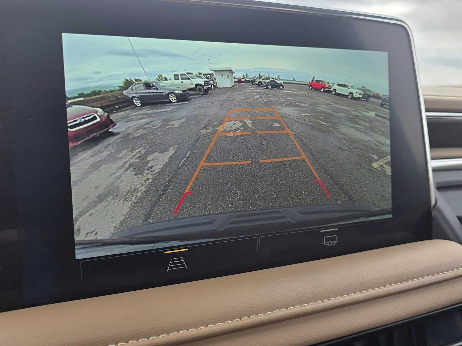 Certified 2024 Chevrolet Suburban Premier AWD/4WD image 30