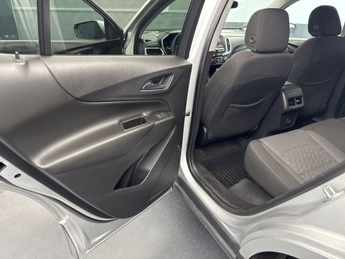 Used 2020 Chevrolet Equinox LT AWD/4WD image 36
