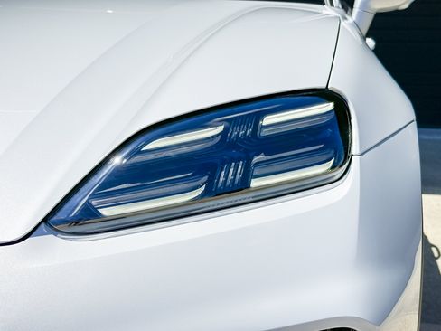 New 2026 Porsche Macan GTS Electric AWD/4WD image 14