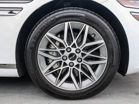 Used 2025 Genesis G80 2.5T image 9