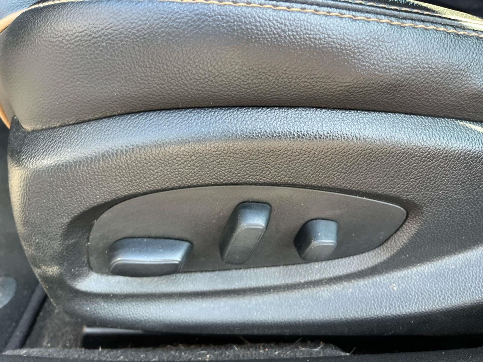Used 2019 Chevrolet Impala Premier FWD image 28