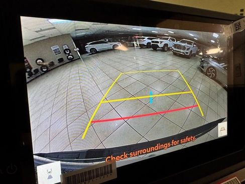 Used 2025 Toyota Tacoma SR5 image 15