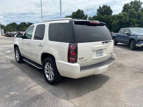 Used 2013 GMC Yukon Denali AWD/4WD image 3