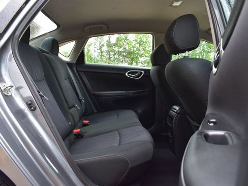 Used 2019 Nissan Sentra SV FWD image 16