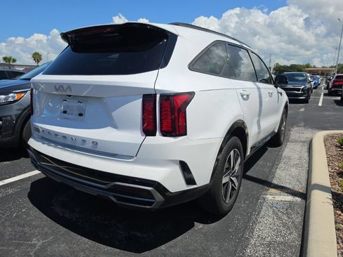 Certified 2023 Kia Sorento SX AWD/4WD image 14