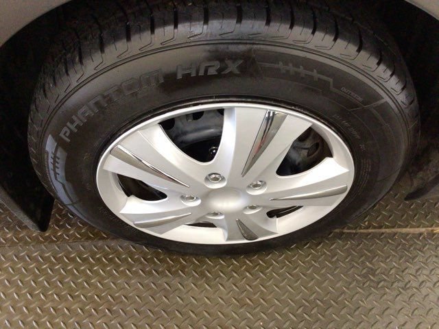 Used 2017 Toyota Camry LE FWD image 25
