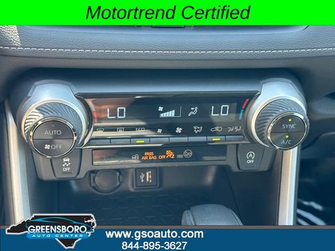 Used 2025 Toyota RAV4 XLE FWD image 26