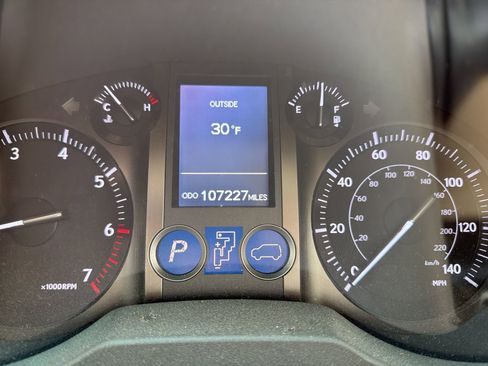 Used 2012 Lexus GX 460 image 5