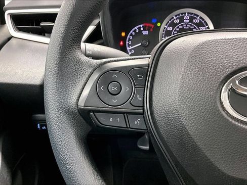 Used 2022 Toyota Corolla LE FWD image 23