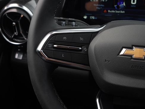 New 2025 Chevrolet Equinox LT w/ Safety and Technology Package image 14