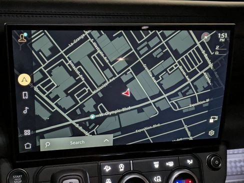 New 2026 Land Rover Defender 130 X-Dynamic SE AWD/4WD image 20