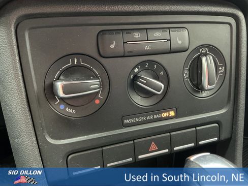 Used 2012 Volkswagen Beetle 2.5 image 11