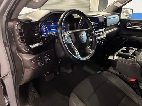 Used 2025 Chevrolet Silverado 1500 LT image 19