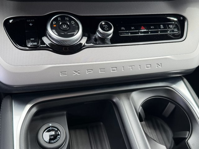 New 2027 Ford Expedition Max Active RWD image 26