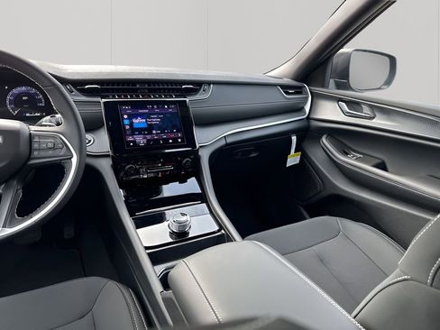 Used 2024 GMC Sierra 2500 Denali w/ Denali Reserve Package image 23