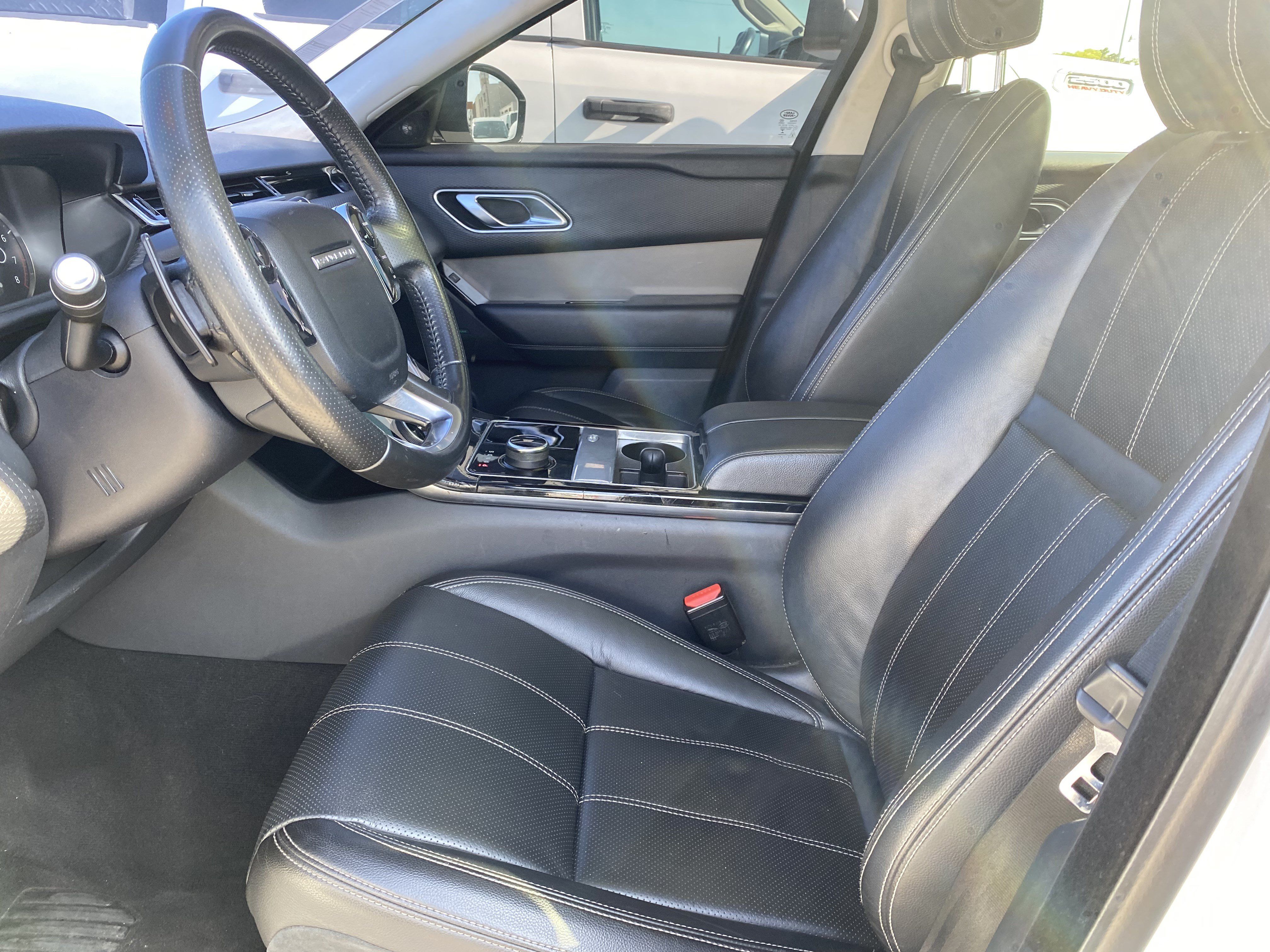 Used 2020 Land Rover Range Rover Velar S AWD/4WD image 15