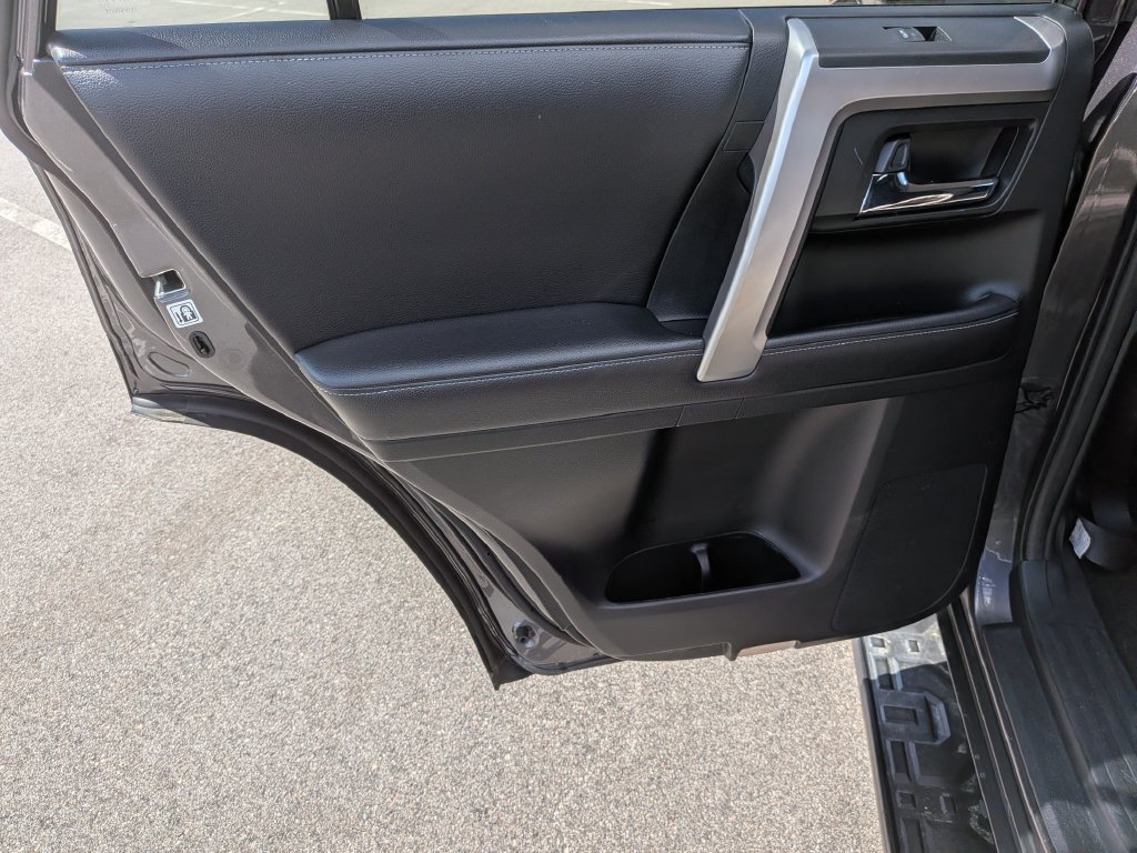 Used 2019 Toyota 4Runner SR5 AWD/4WD image 23