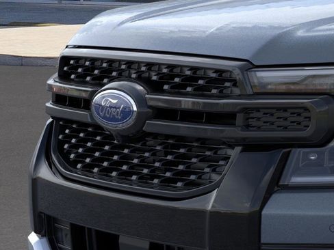 New 2025 Ford Ranger Lariat w/ FX4 Off-Road Package image 18