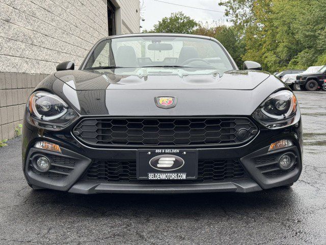 Used 2019 FIAT 124 Spider Abarth w/ Visibility Group RWD image 9