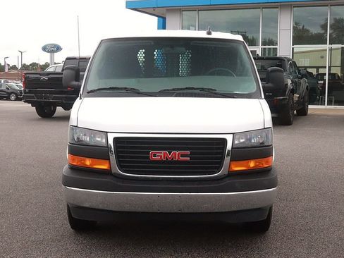 Used 2025 GMC Savana 2500 w/ Driver Convenience Package RWD image 2