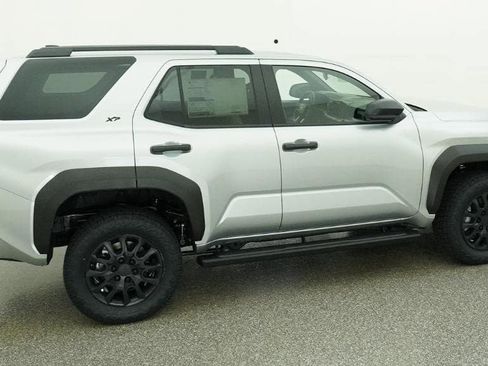 Used 2026 Toyota 4Runner SR5 RWD image 10