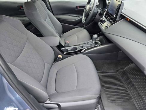 Used 2022 Toyota Corolla LE image 12