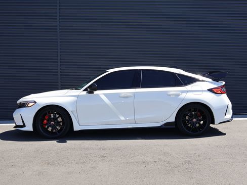 Used 2026 Honda Civic Type R image 11