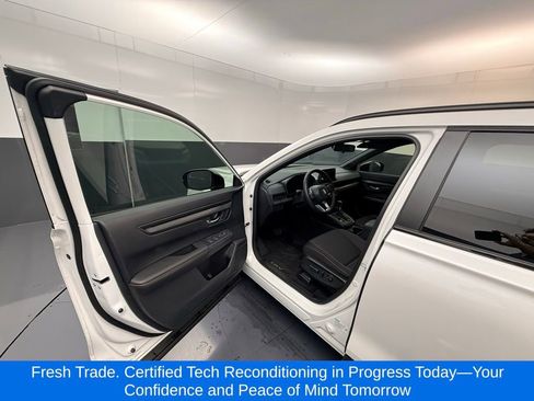 Used 2026 Honda CR-V Sport image 7