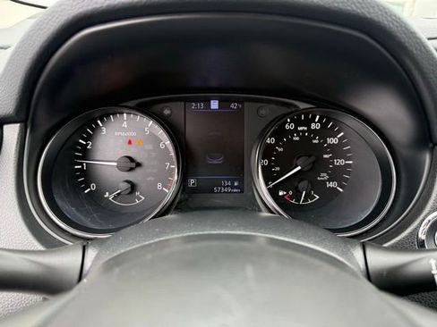 Used 2021 Nissan Rogue Sport SL image 18