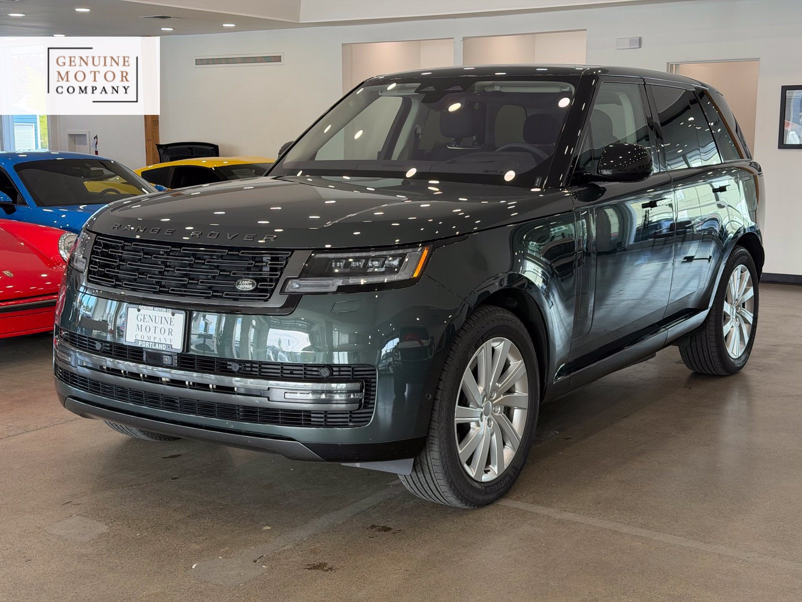 Used 2023 Land Rover Range Rover SE AWD/4WD image 1